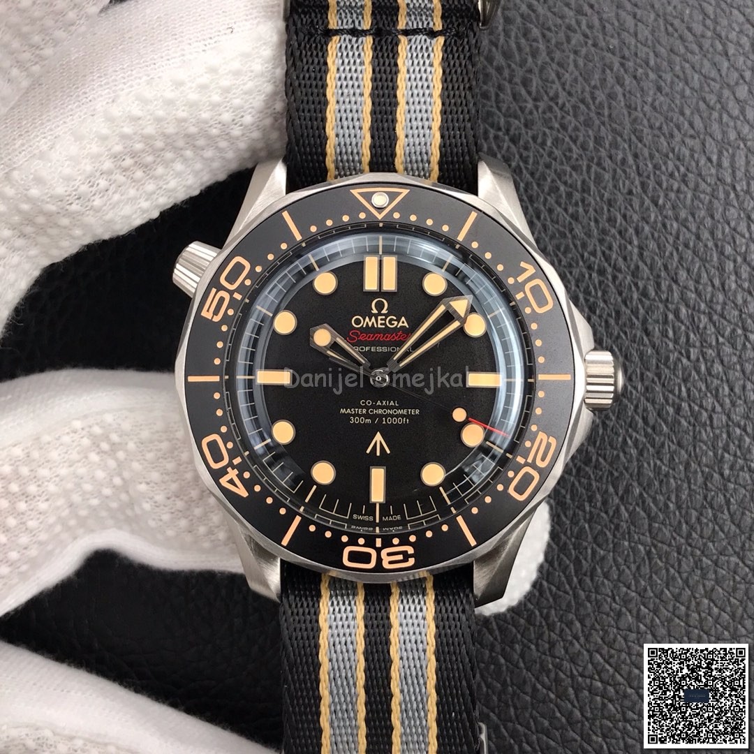 Omega Seamaster Diver 300 M 007 Edition James Bond 210.92.42.20.01.001 42mm