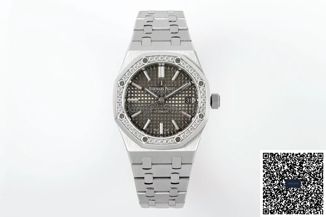 Audemars Piguet Royal Oak 15550ST 37mm