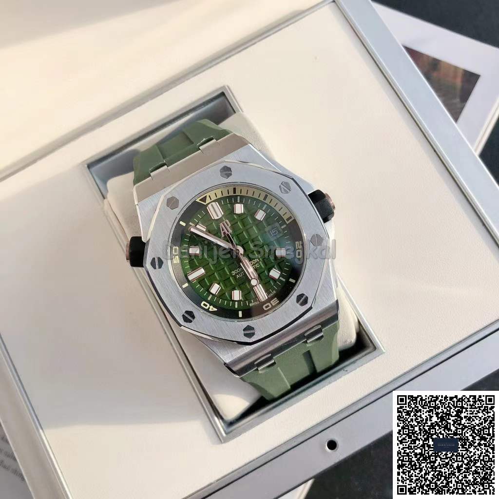 Audemars Piguet Royal Oak Offshore Diver 15720ST 42mm