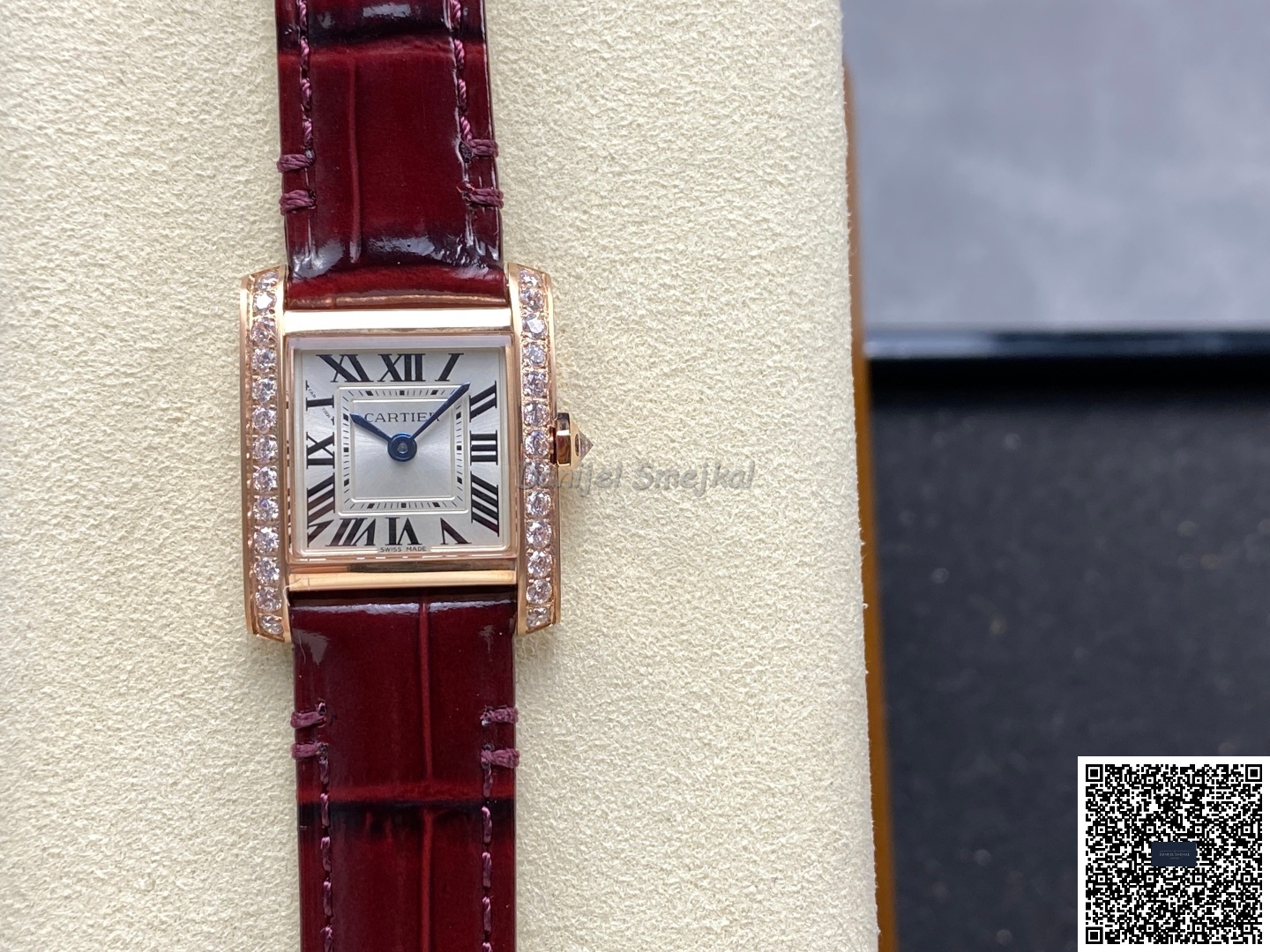Cartier Tank 27x32mm
