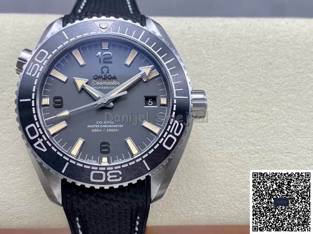 Omega Seamaster 215.32.4 43.5mm