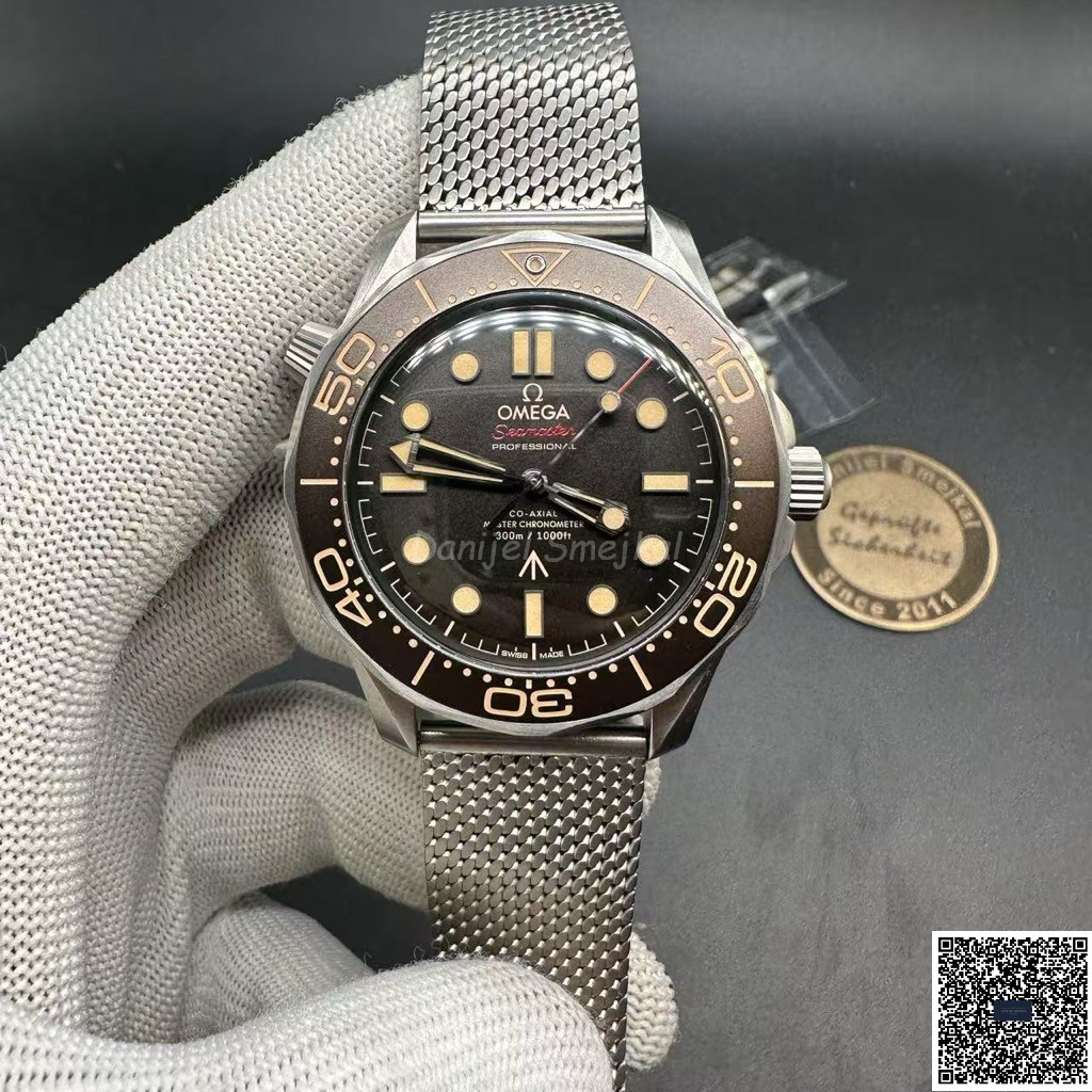 Omega Seamaster Diver 300 M 210.92 007 Spectre 42mm