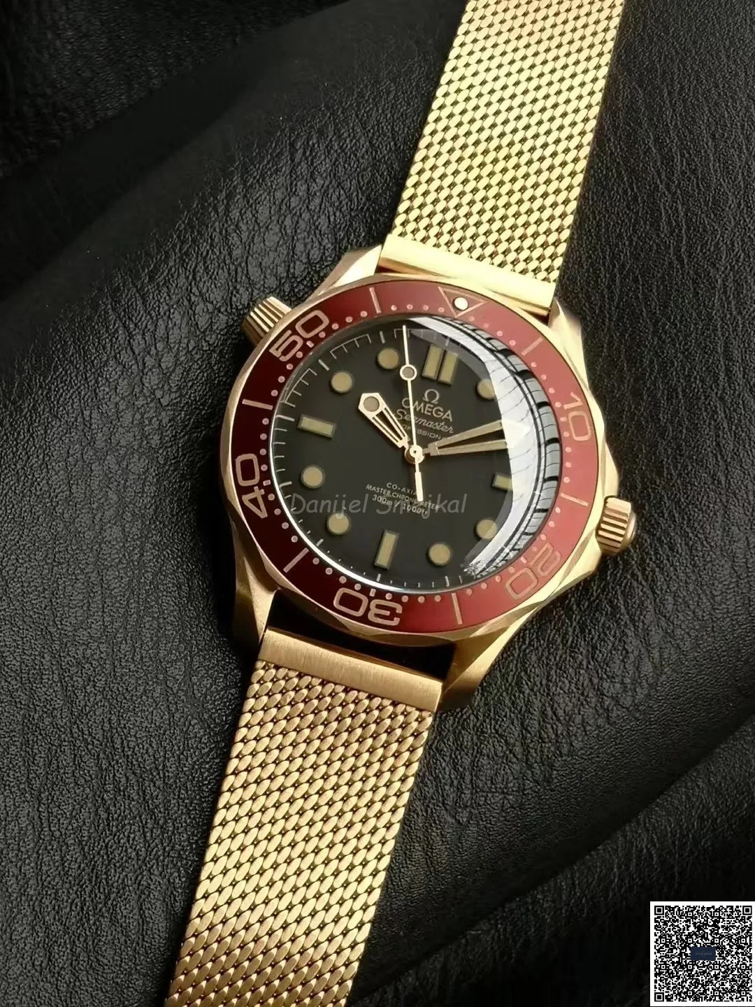 2025 Omega Seamaster Diver 300 M Gold Bronz 210.90 42mm