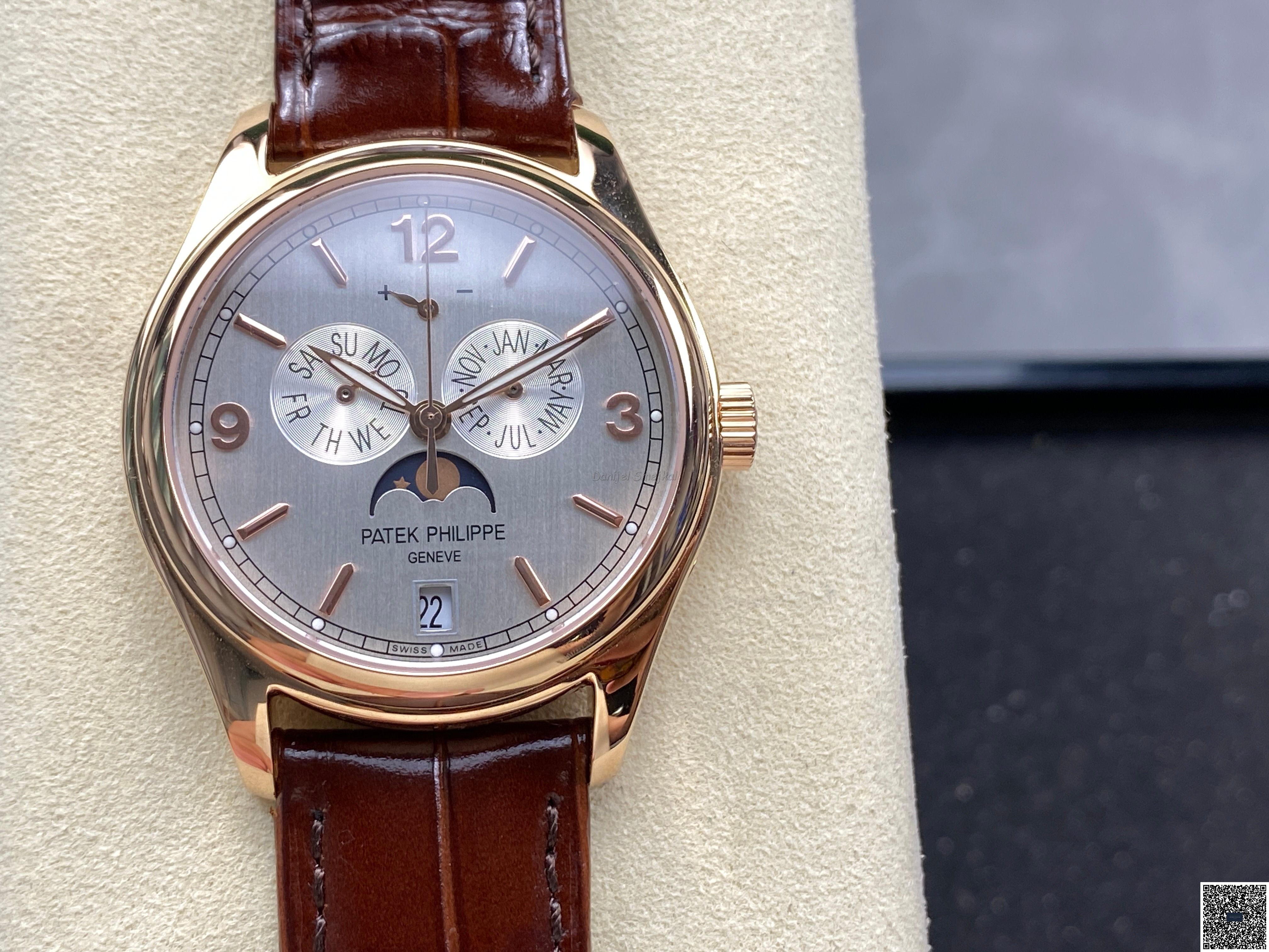 Patek Philippe Annual Calendar Complications 5146 39mm