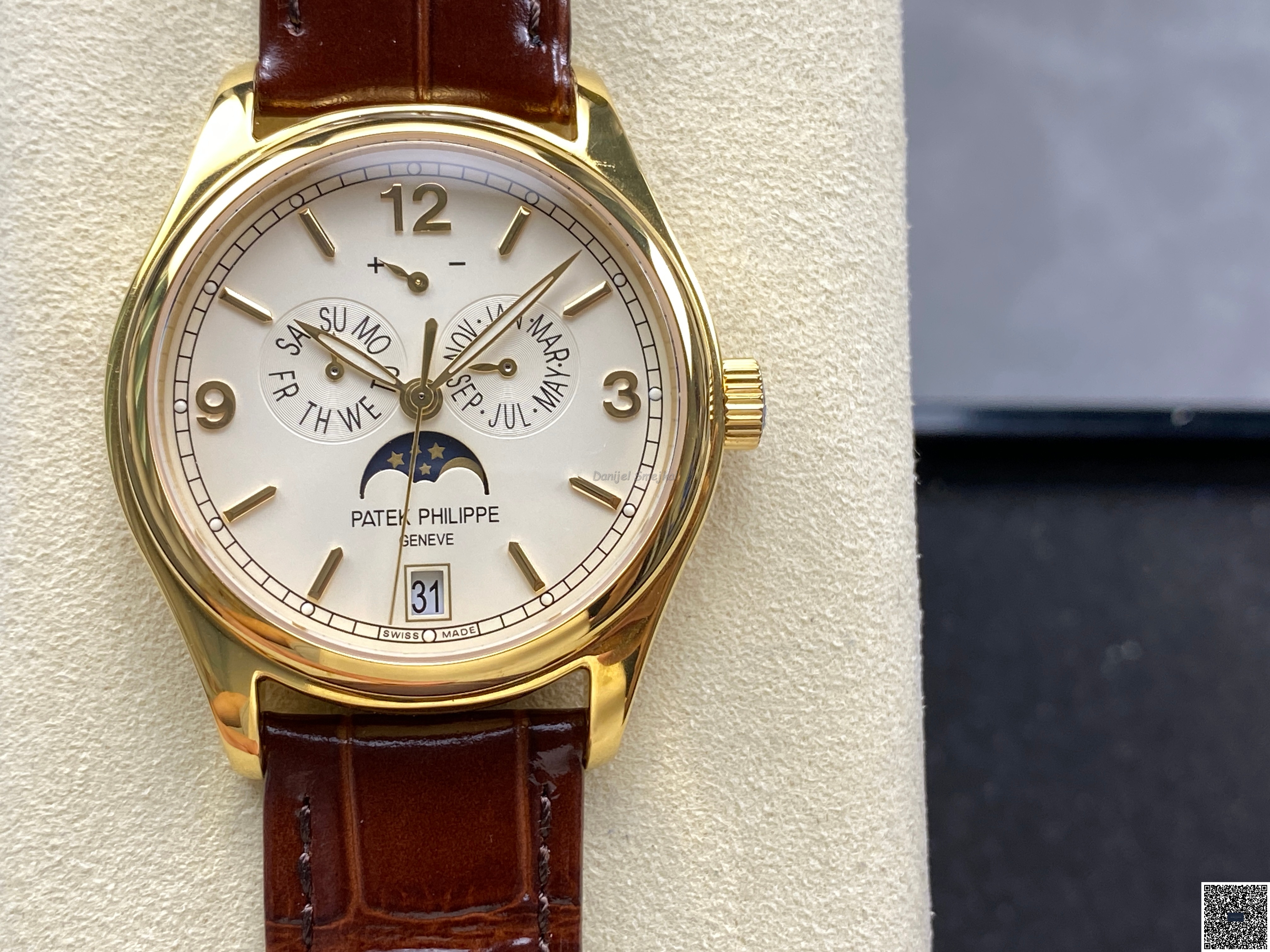 Patek Philippe Annual Calendar Complications 5146 39mm