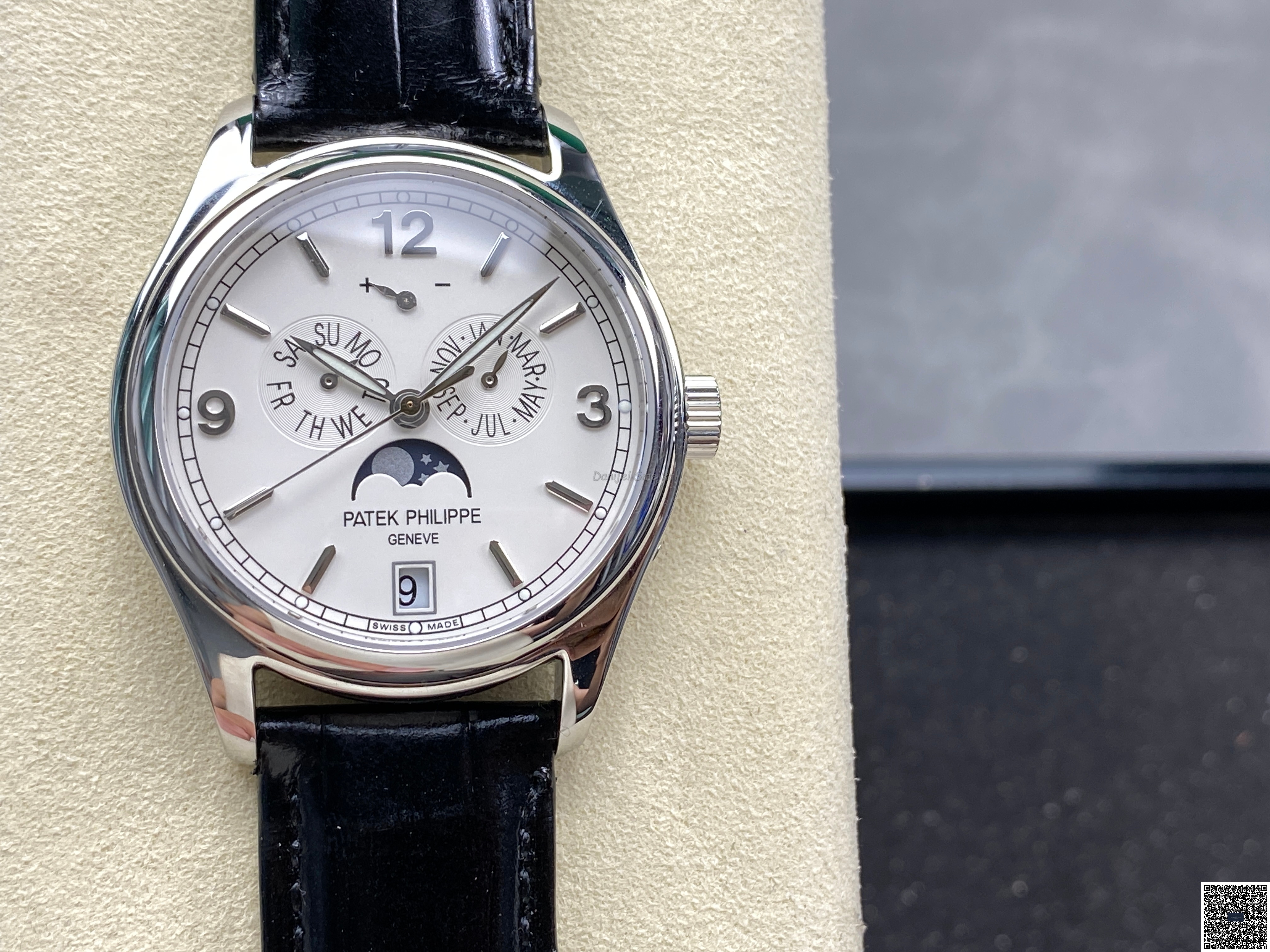 Patek Philippe Annual Calendar Complications 5146 39mm