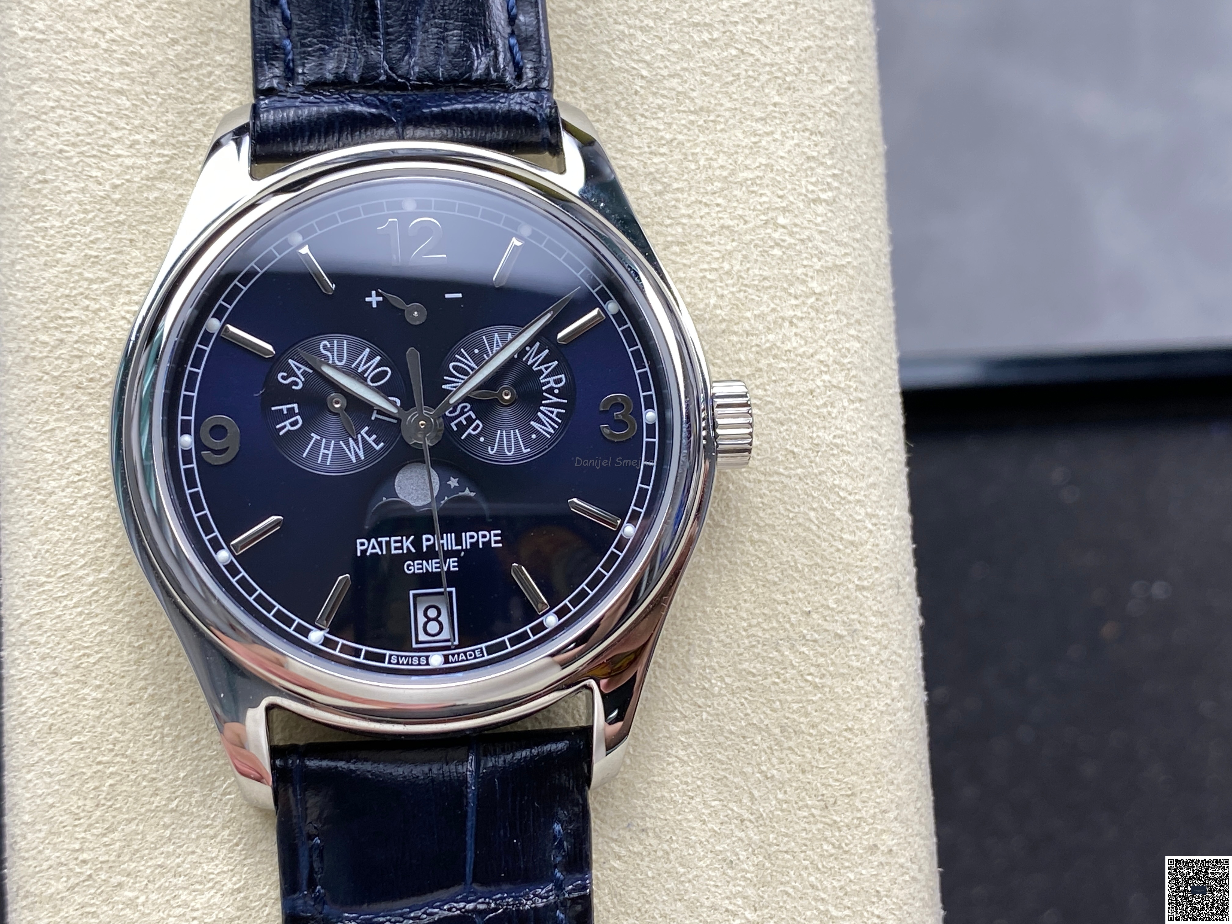 Patek Philippe Annual Calendar Complications 5146 39mm