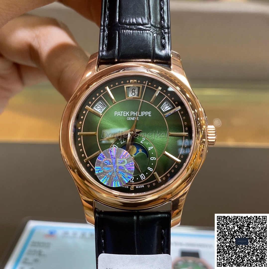 Patek Philippe Complications 5205R-011 40mm