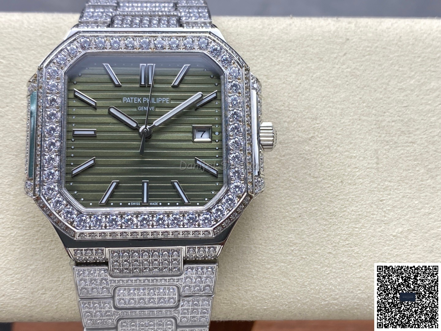 Patek Philippe Cubitus 5821 43mm