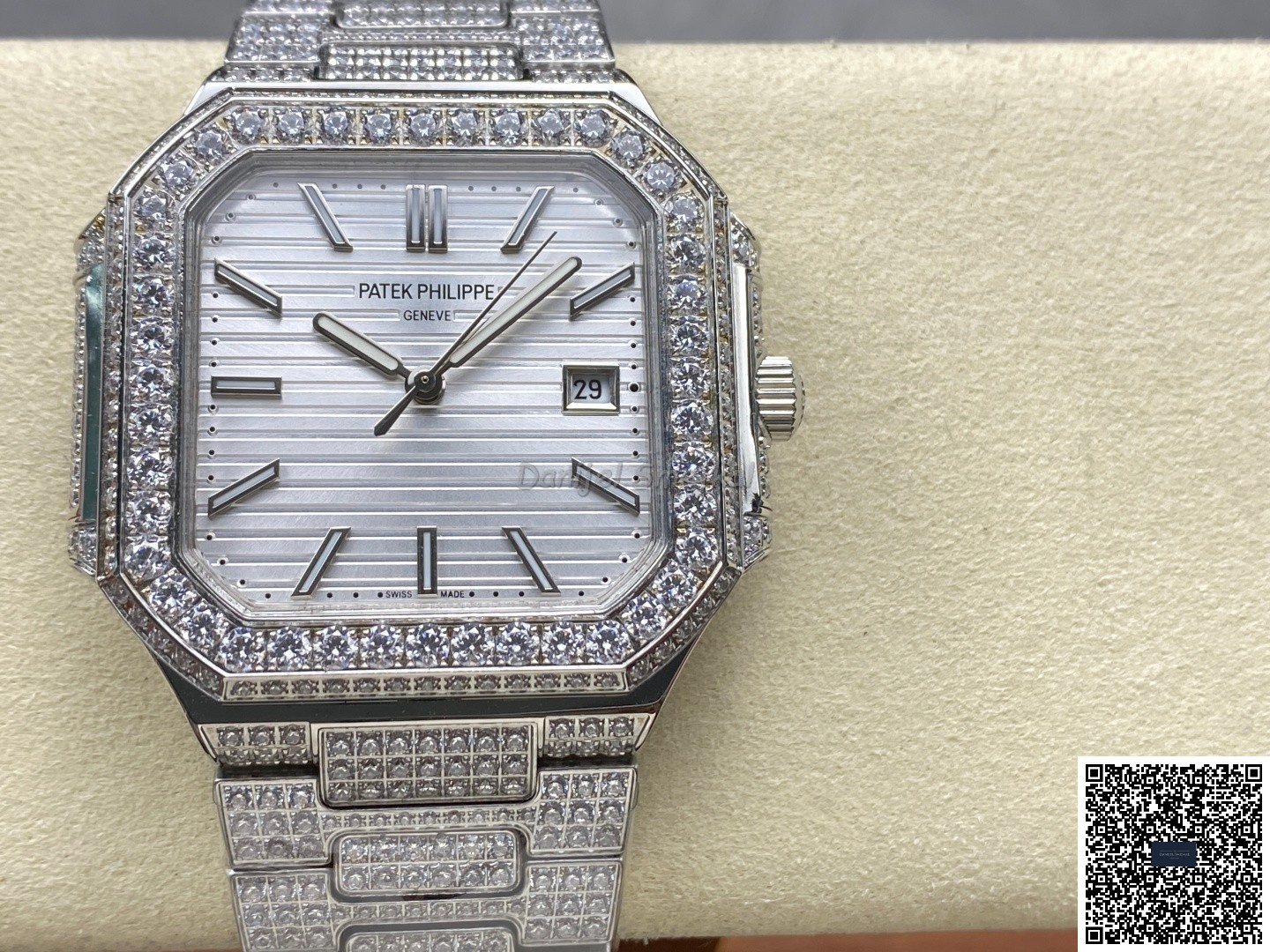 Patek Philippe Cubitus 5821 43mm