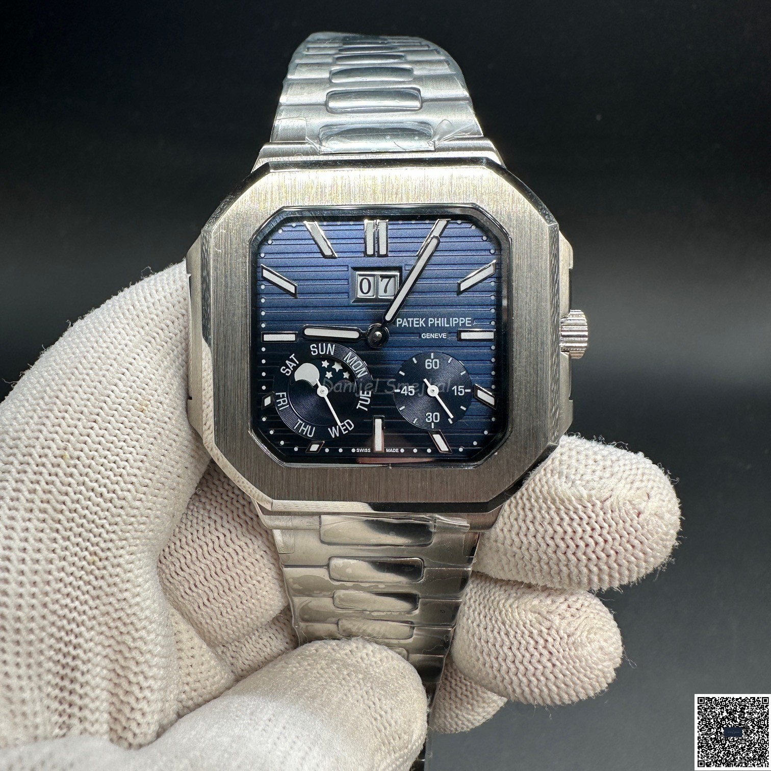 Patek Philippe Cubitus 5822P Calendar 43mm