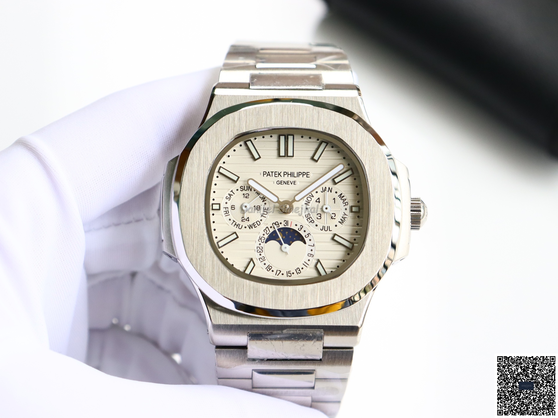 Patek Philippe Nautilus 40mm