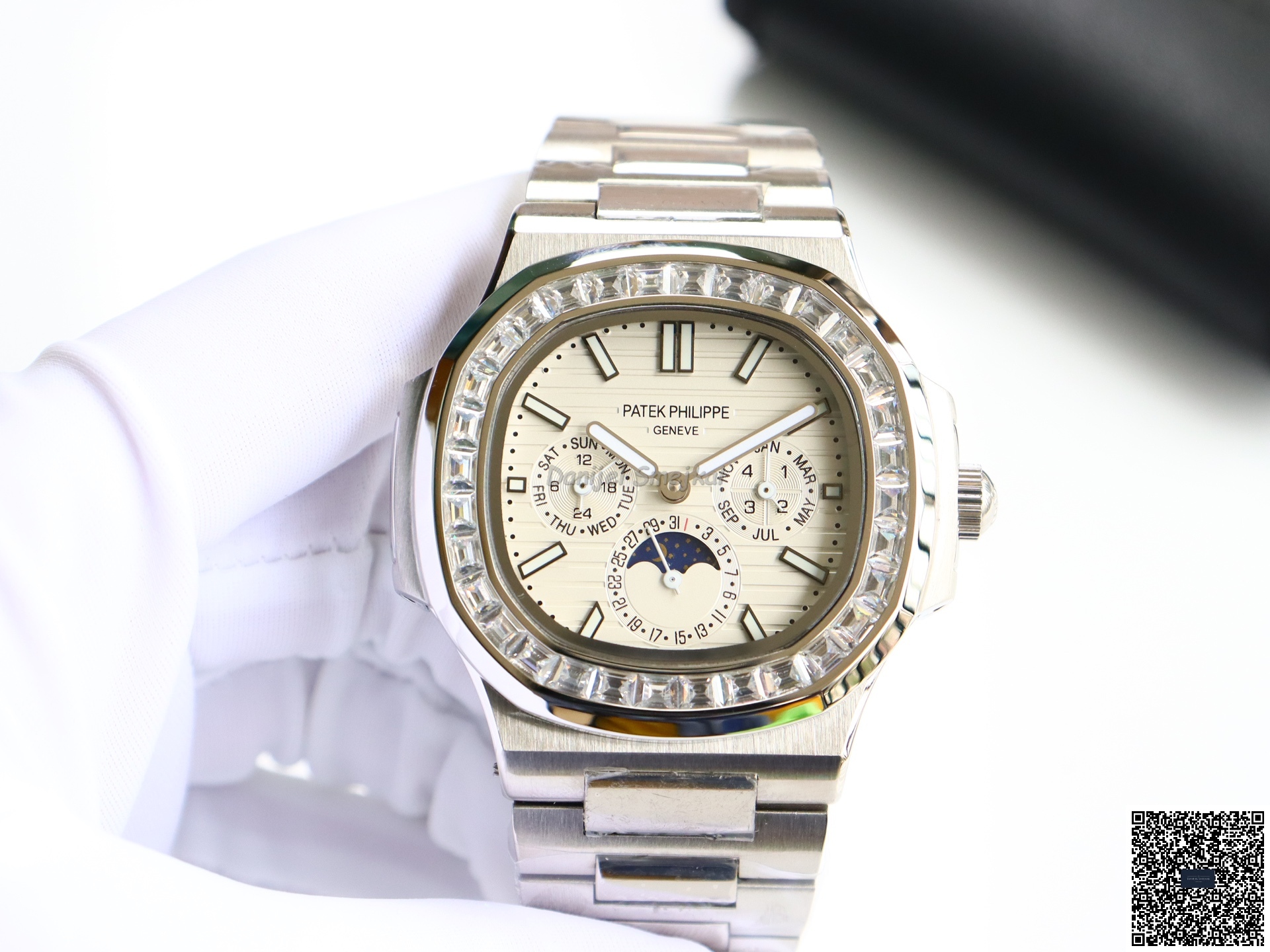 Patek Philippe Nautilus 5712 40mm