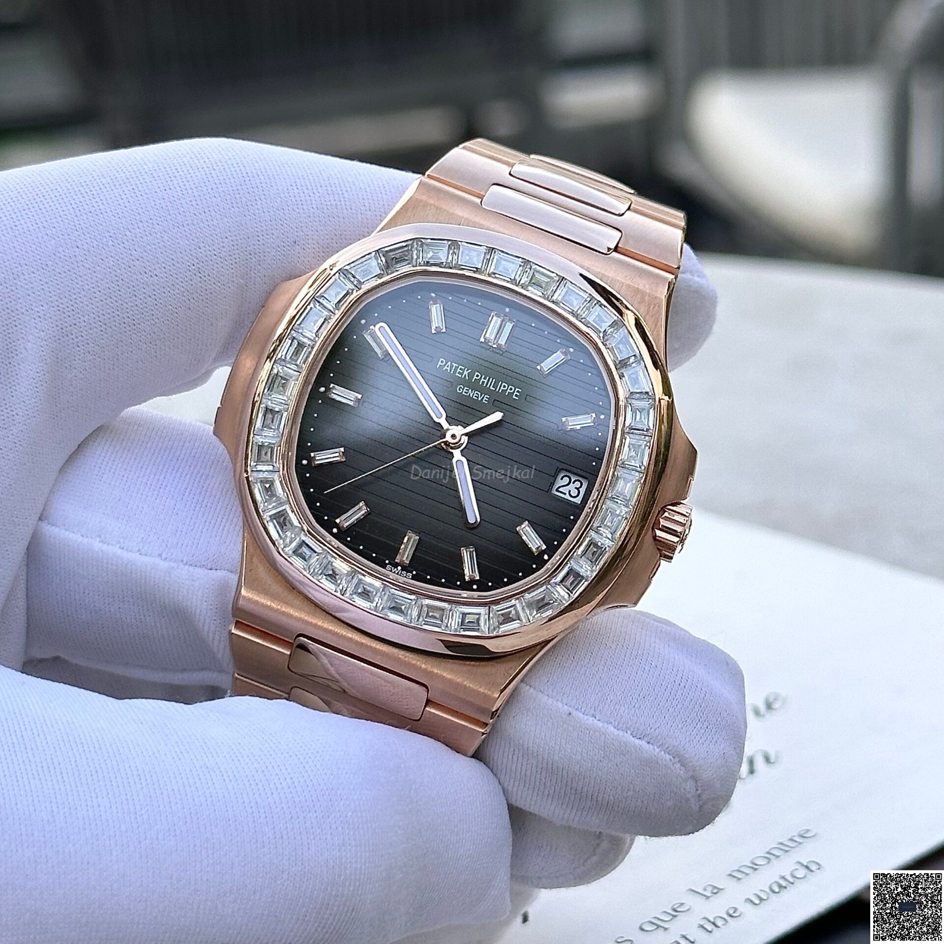 Patek Philippe Nautilus 5723 40mm