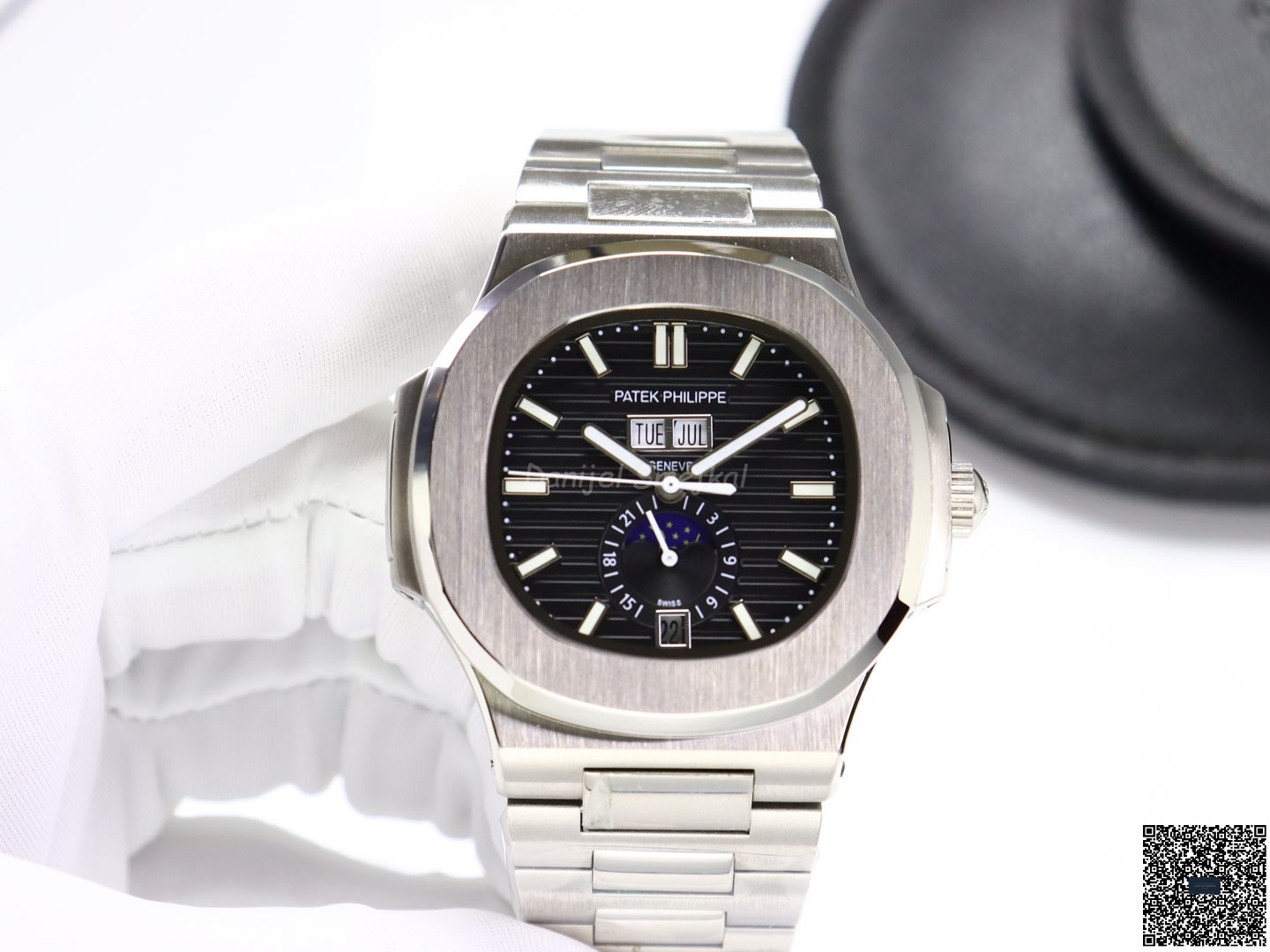 Patek Philippe Nautilus 5726 40.5mm