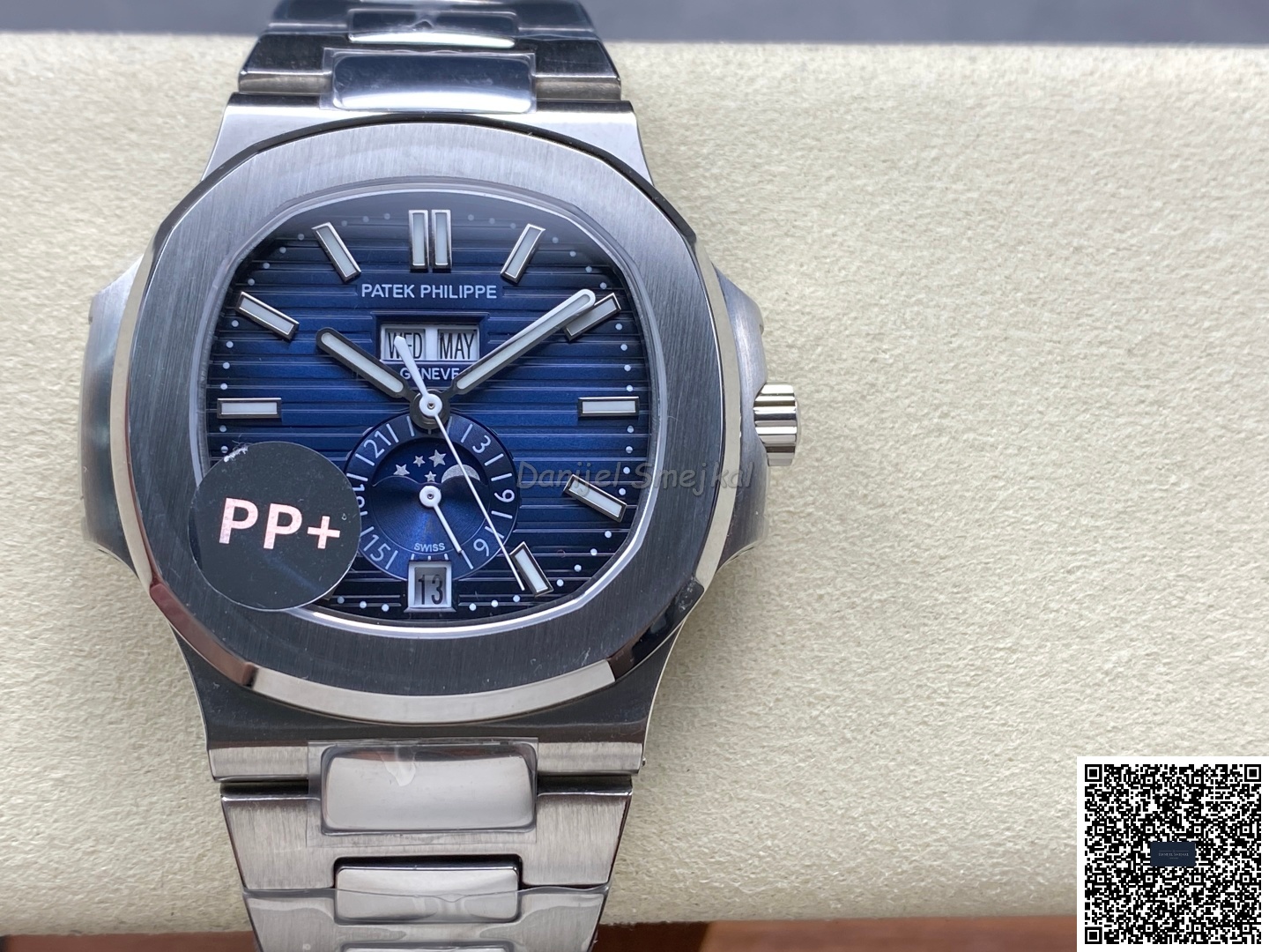 Patek Philippe Nautilus 5726 40.5mm