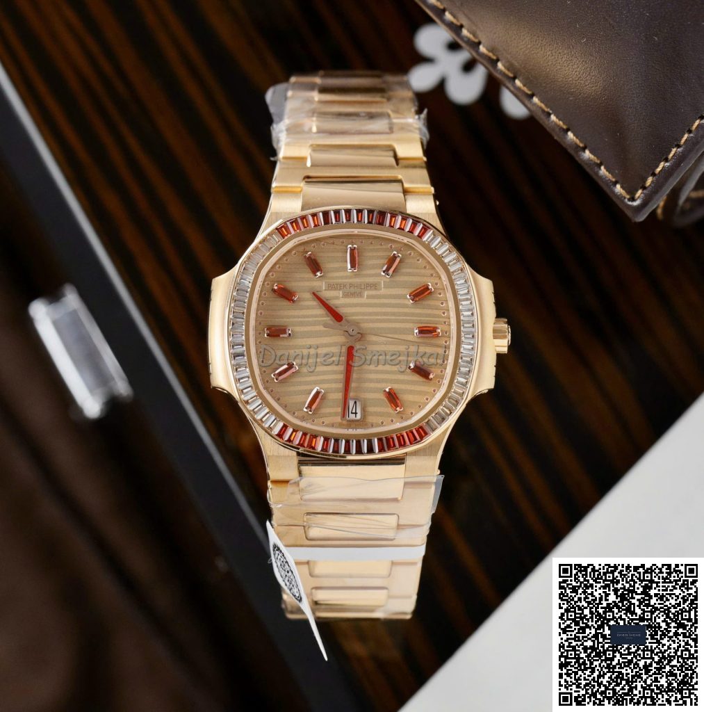 Patek Philippe Nautilus 7118 35.2mm