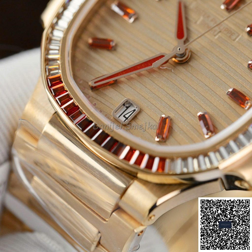 Patek Philippe Nautilus 7118 35.2mm