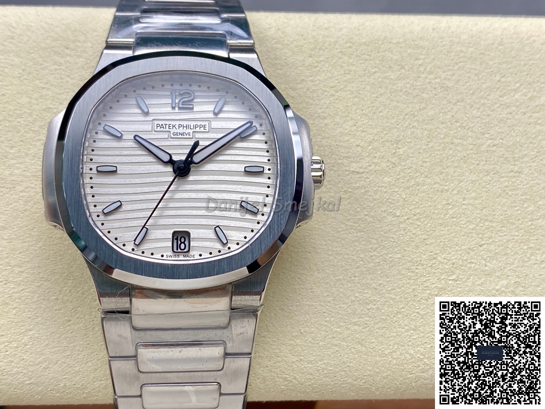 Patek Philippe Nautilus 7118 35mm