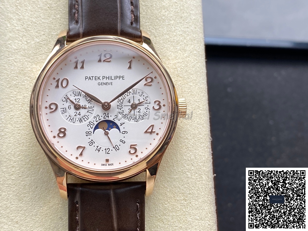 Patek Philippe Perpetual Calendar  5327R 39mm