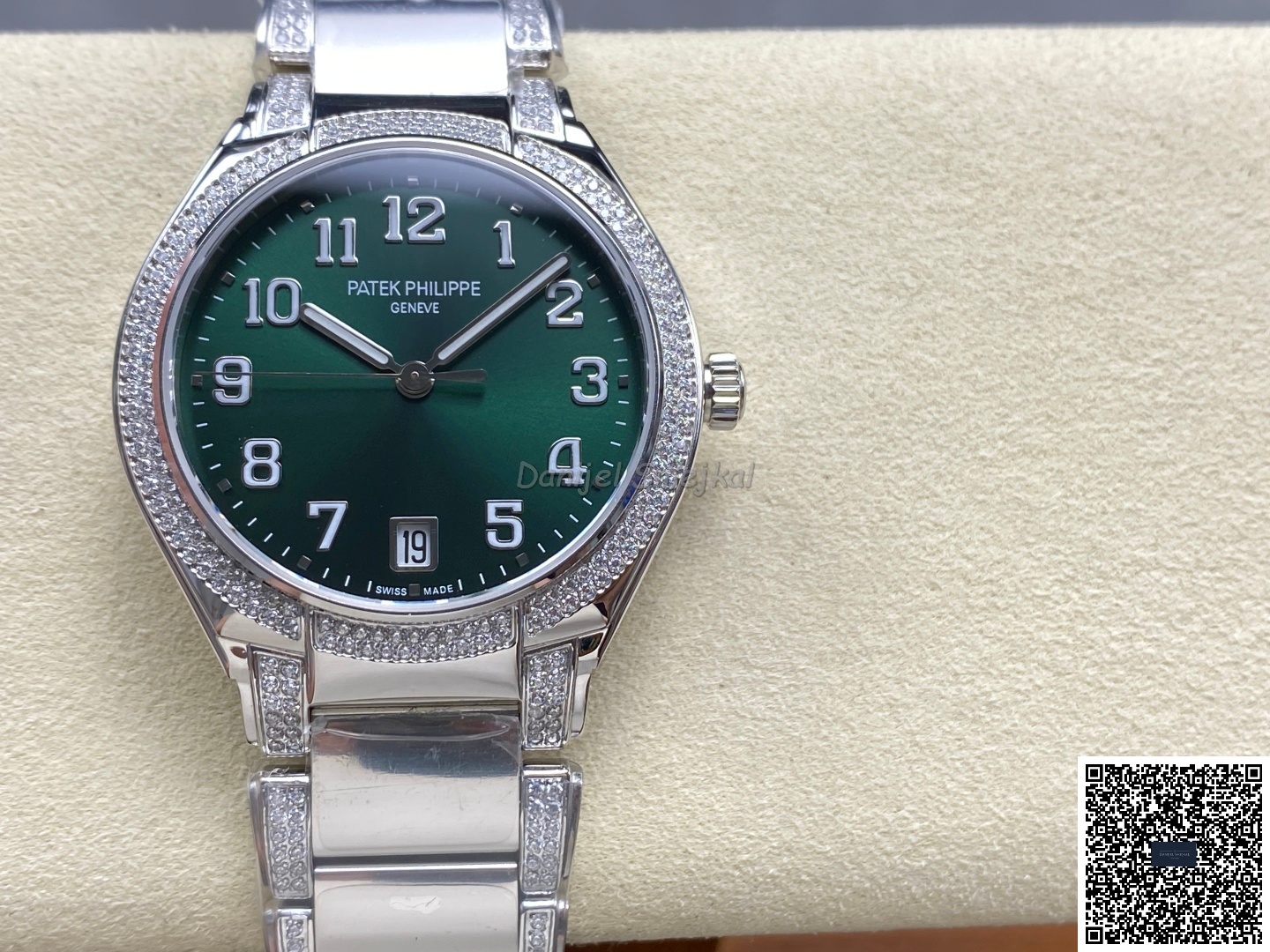 Patek Philippe Twenty~4 7300-1200A-011 36mm