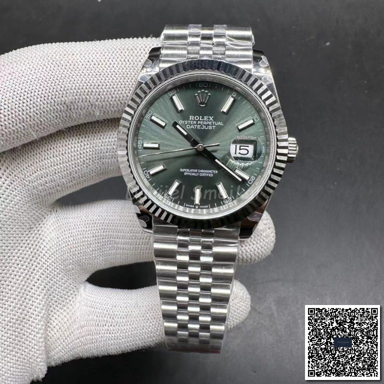Rolex Datejust 126334 Mint 41mm
