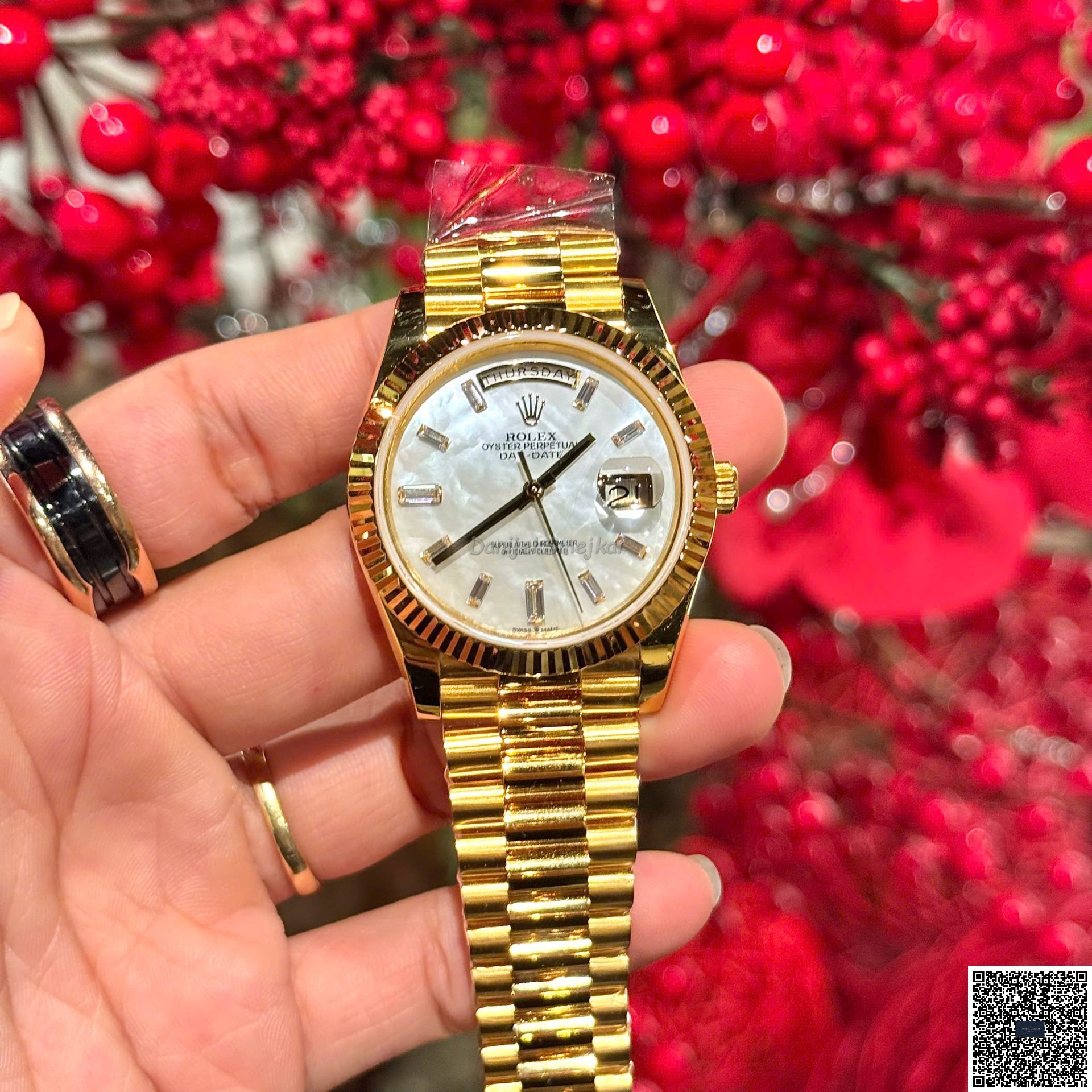 Rolex Daydate 228348 MOP 40mm