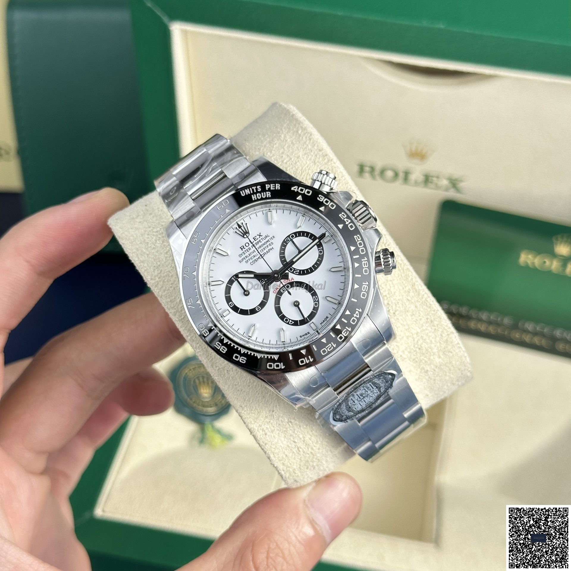 Rolex Daytona 116500LN Panda 40mm