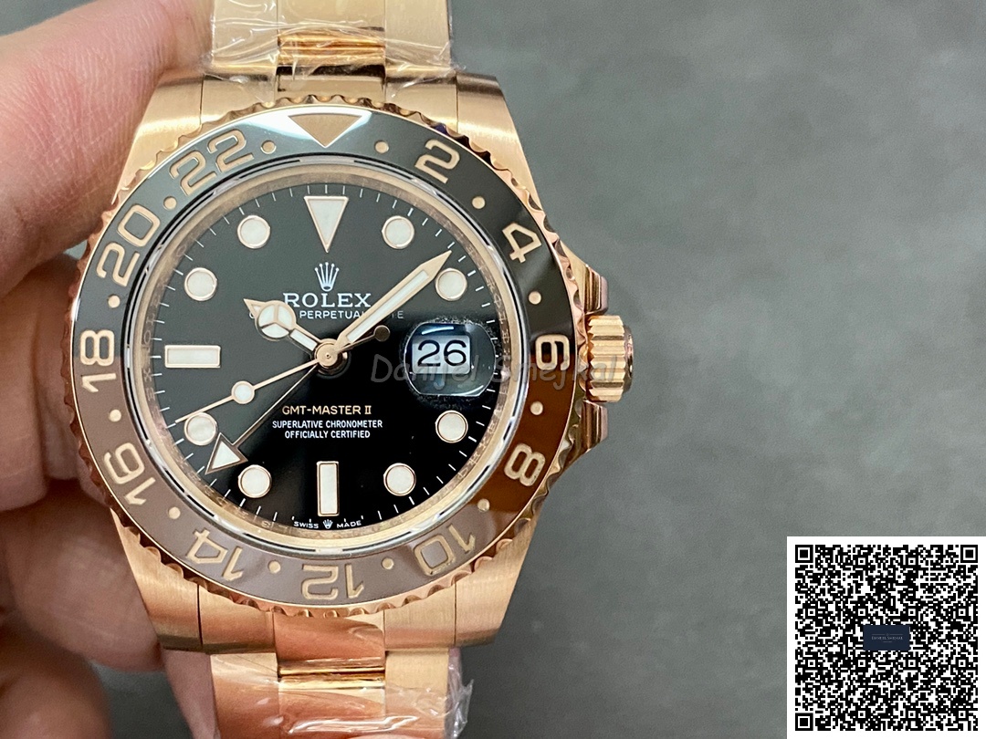 Rolex GMT-Master II Root Beer 126715 40mm