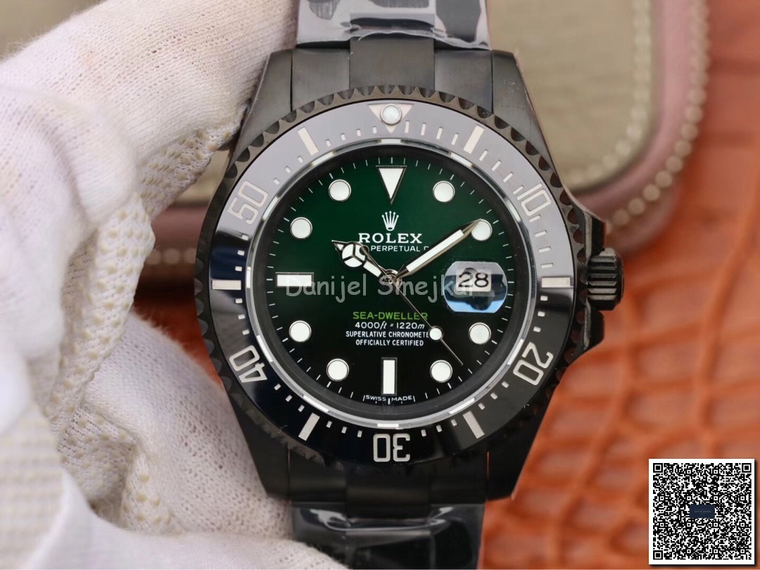 Rolex Seadweller 126600DLC D-Green 43mm