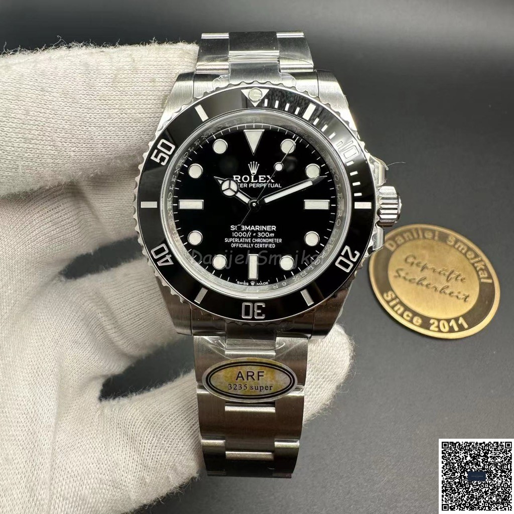 Rolex Submariner NO DATE 114060 41mm